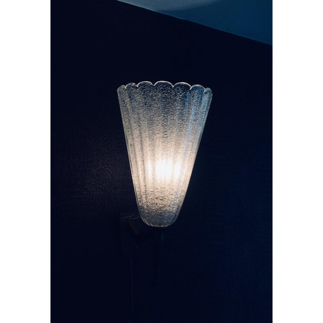 Vintage Midcentury Italian Design Art Glass Wall Lamp by Barovier & Toso. Made in Italy, 1950's period. Large art glass...