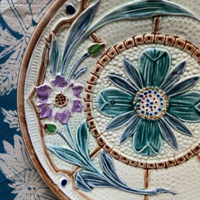 Ceramic Majolica Flowers and Butterfly Plates from Wasmuel, 1890s, Set of 2 For Sale - Image 7 of 10