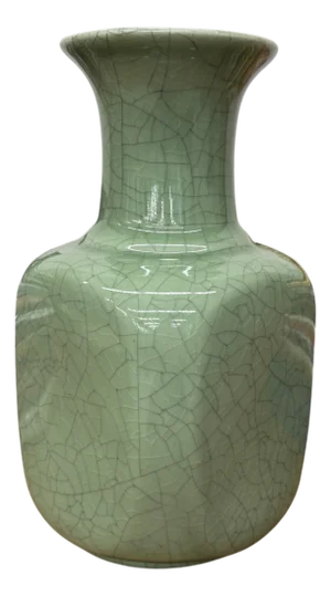 Elegant Green Ceramic Vase with Intricate Crackle Finish