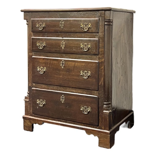 18th Century English Georgian Oak Bachelor’s Chest For Sale