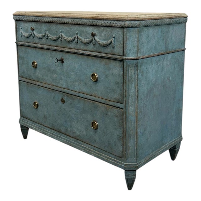 Wood Early 19th Century Gustavian Commode For Sale - Image 7 of 9
