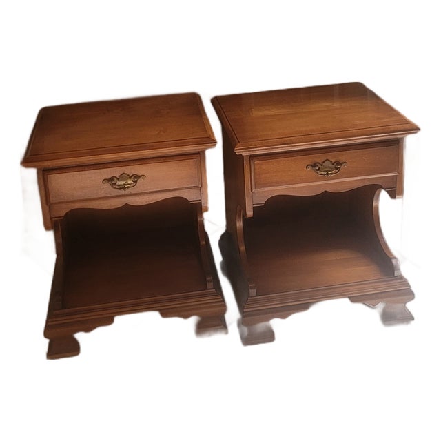 Late 20th Century Pennsylvania House Solid Hard Rock Maple Colonial Early American Nightstands - A Pair For Sale