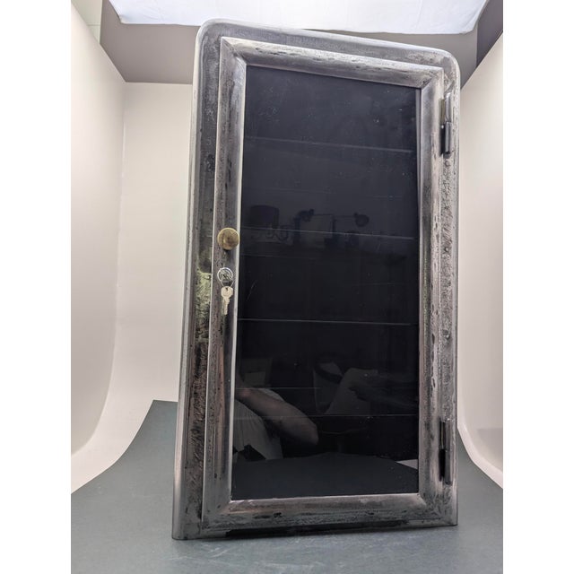 Gray Vintage Steel Medicine Wall Cabinet, 1920s For Sale - Image 8 of 18