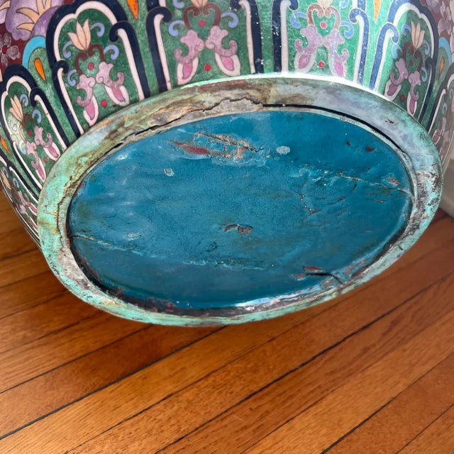 Early 20th Century Large Japanese Cloisonne Jardiniere Depicting Birds and Flowers, a Pair For Sale - Image 12 of 13