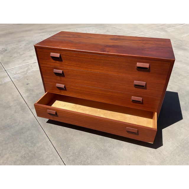 Authentic Danish Teak Chest of Drawers by Søborg Møbelfabrik, Mid-Century Modern, 1960 For Sale In San Diego - Image 6 of 12