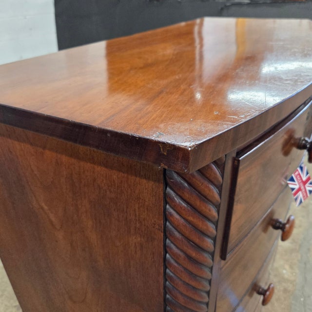 Late 19th Century Georgian Bowfront Mahogany 5 Drawer Chest With Twist Side Supports For Sale - Image 10 of 15