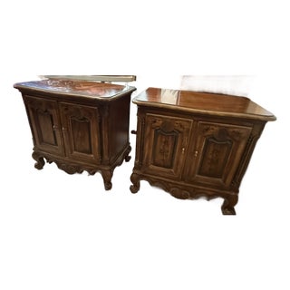 1960s Drexel Heritage French Provincial Louis XV Carved Walnut Nightstands, Pair For Sale