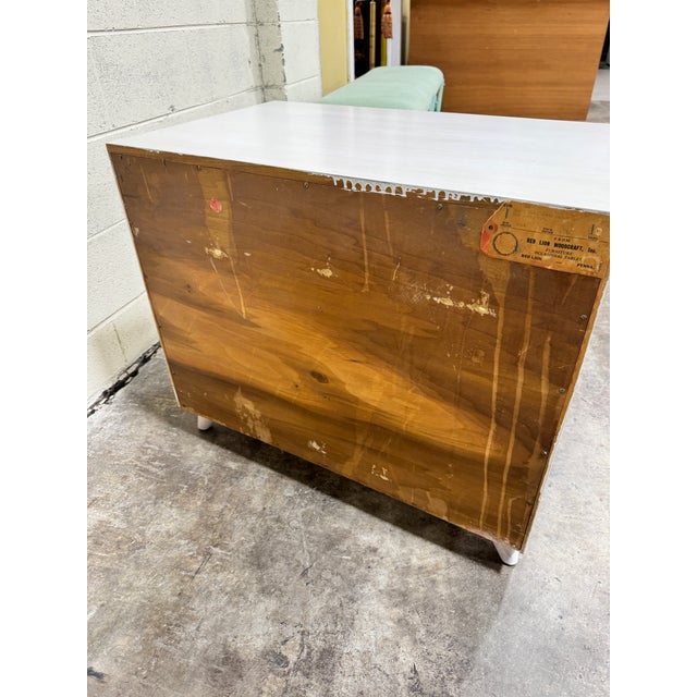 Vintage Red Lion Dorothy Draper Styler 3 Drawer Chests - A Pair For Sale - Image 9 of 12