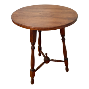 Round Arts and Crafts Occasional Table