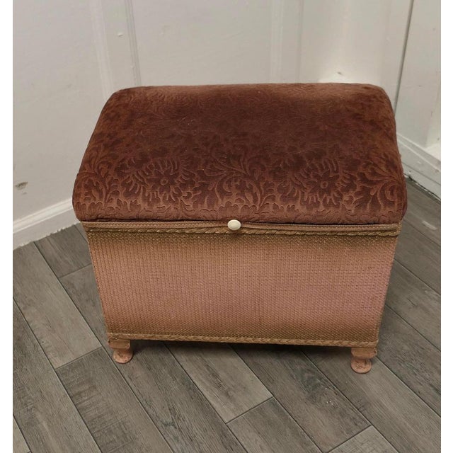 Art Deco Shell Pink Pressed Loom Ottoman Window Seat, 1930s For Sale - Image 3 of 6