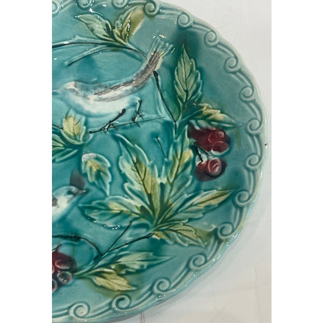 French Antique Majolica Art Nouveau Bird Plate by Onnaing c.1890 For Sale In West Palm - Image 6 of 9