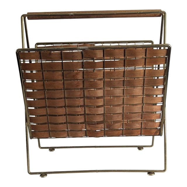 1950s MCM Tony Paul for Woodlin-Hall Maple Gold Tone Magazine Rack For Sale