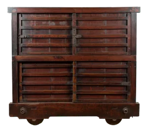 Japanese Meiji Period Late 19th Century Merchant's Chest Mounted on Wheels