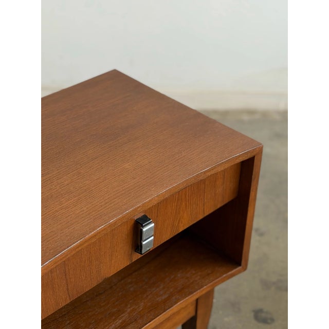Brown Mid 20th Century Nightstands by Rs Associates - Pair, Attributed For Sale - Image 8 of 15
