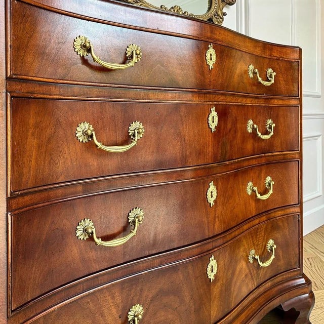 Chippendale 1960s White Furniture of Mebane Mahogany Chippendale Bachelor Chest | Dresser | Console For Sale - Image 3 of 10