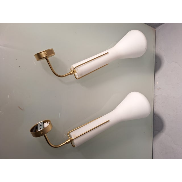 Arredoluce Wall Lamps in Brass and Glass in the style of Arredoluce, Set of 2 For Sale - Image 4 of 6