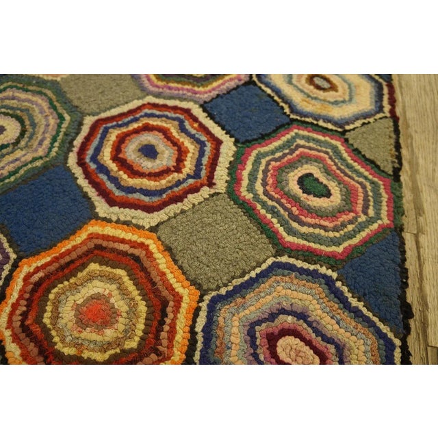 1930s Geometrical American Hooked Rug ( 2' 9'' x 17' - 84 x 518 ) For Sale - Image 10 of 12
