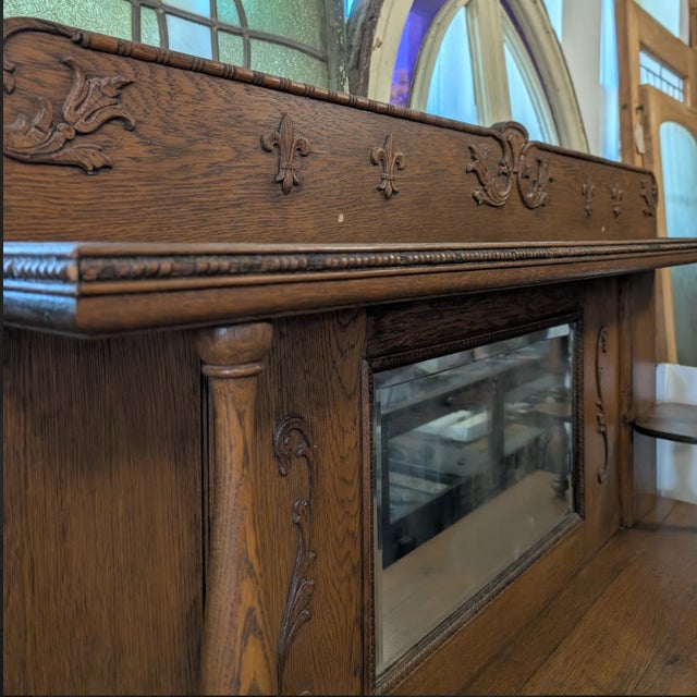 Victorian c.b. Atkin Co. Oak Mantel - Circa 1890-1910 For Sale - Image 3 of 9