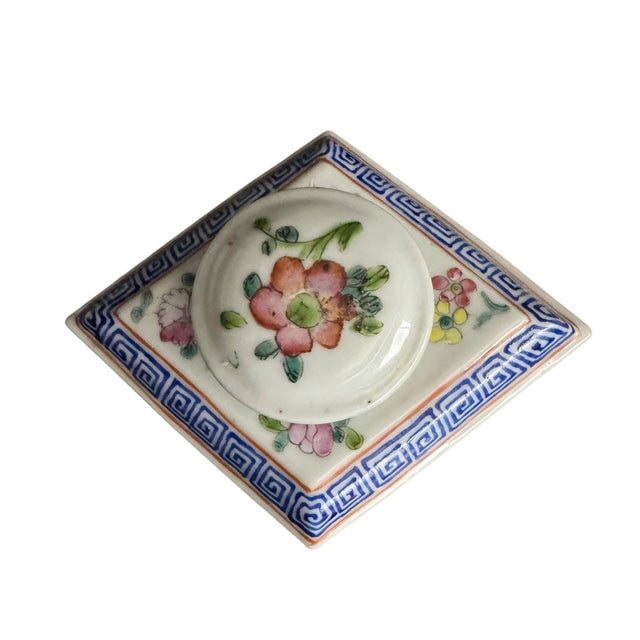 Antique Chinese Porcelain Tea Caddy For Sale - Image 4 of 12