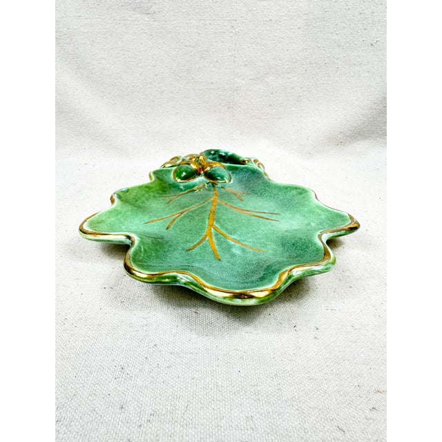 1950s Signed Handmade Majolica Style Green Leaf Serving Dish With Gold Trim For Sale - Image 4 of 8