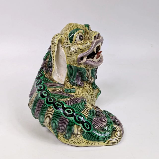Pair of Late 19th Century Porcelain Chinese Foo Dog Figurines For Sale In San Francisco - Image 6 of 13