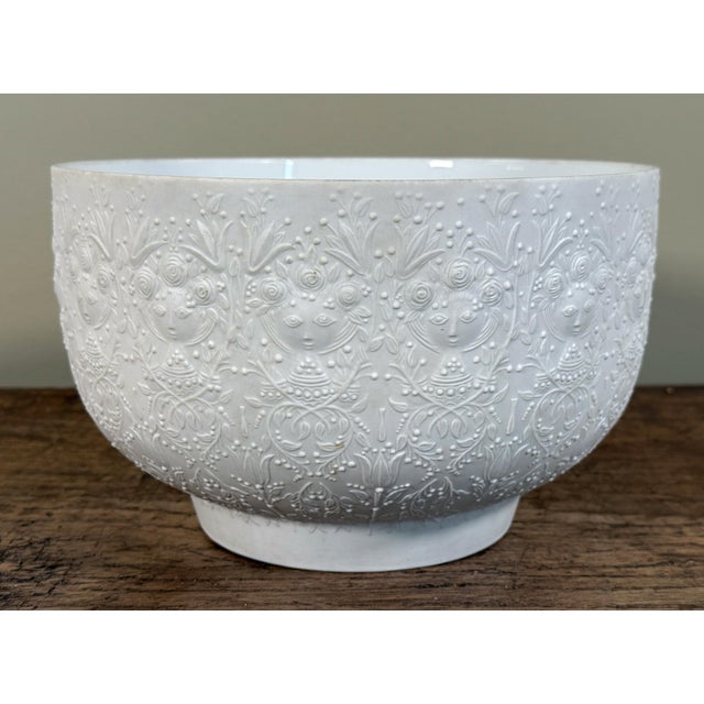 Bjorn Wiinblad Mid Century Rosenthal Bjorn Wiinblad Romanze White Relief Porcelain Bowl Sculptural Design For Sale - Image 4 of 7