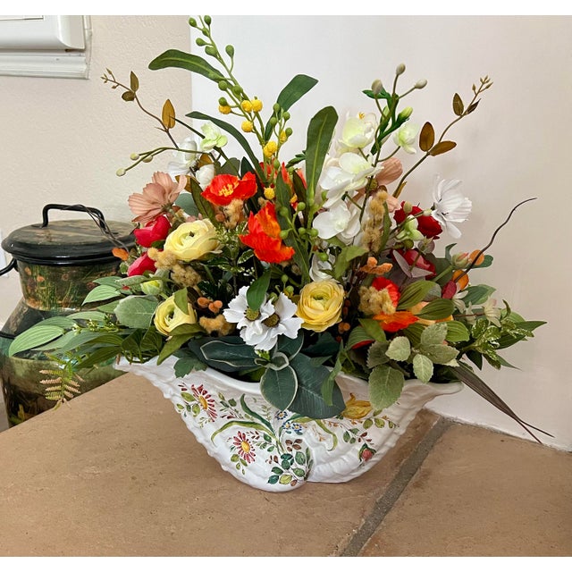 Centerpiece Cheerful Faux Array in Vintage Hand Painted Italian Ceramic Scalloped Bowl For Sale - Image 4 of 7