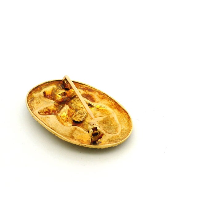 1960s Vintage Greek 18k Gold Classical Hoplite Warrior Intaglio-Style Brooch For Sale - Image 5 of 8