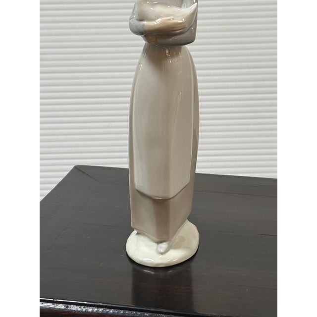 Nao for Lladró Girl in Apron Holding Duck Porcelain Figurine, Signed For Sale In San Francisco - Image 6 of 12