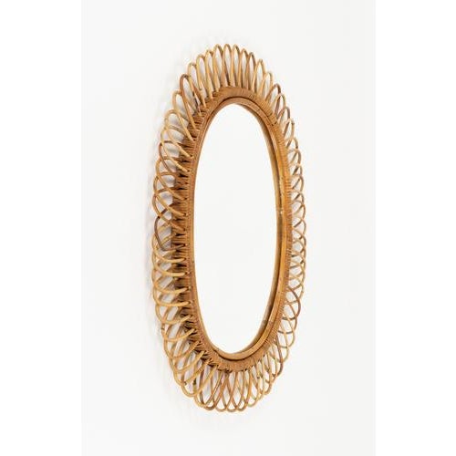 Franco Albini Mid-Century Oval Rattan and Bamboo Wall Mirror attributed to Franco Albini, Italy, 1960s For Sale - Image 4 of 10