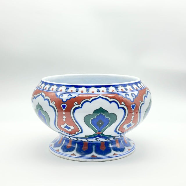 Blue Musée du Louvre Heritage Collection: 16th Century Iznik Quartz Lidded Bowl Replica – Masterpiece Series (Limited Edition) For Sale - Image 8 of 9