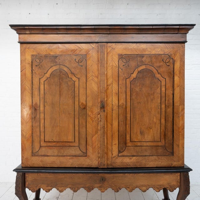 Wood Oak and Walnut 2-Door Cabinet, 18th Century For Sale - Image 7 of 18