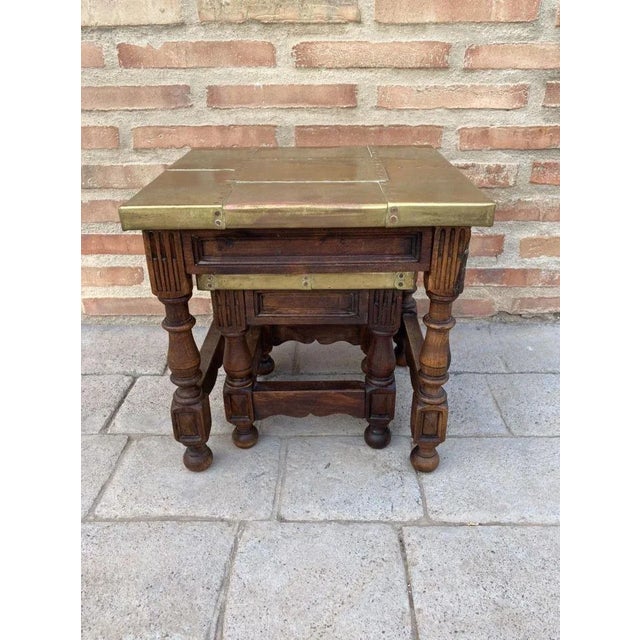 19th-Century Spanish Zinc Top Nesting Tables with Turned Legs, Set of 2 For Sale - Image 3 of 12