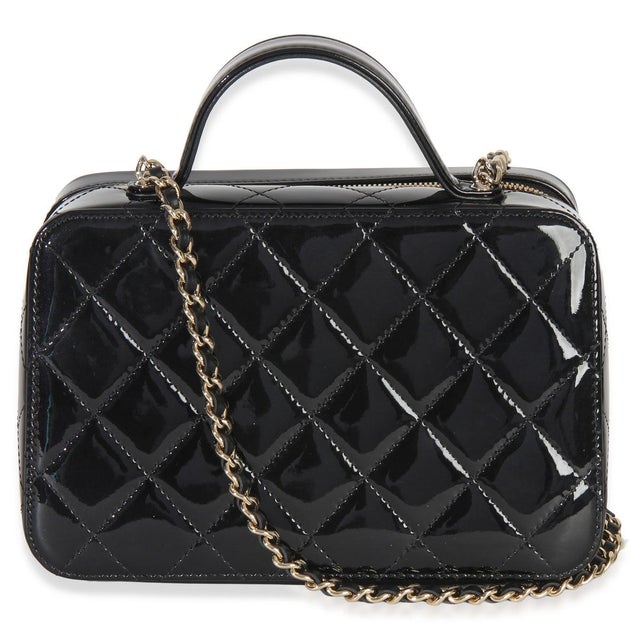 Chanel Black Quilted Patent Top Handle Vanity With Chain For Sale - Image 4 of 9