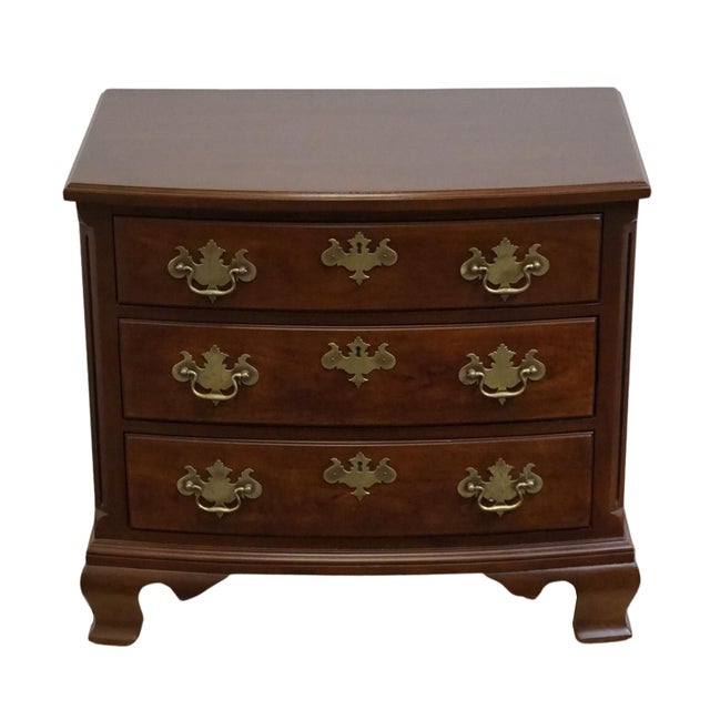 Traditional Late 20th Century Henredon Furniture Salem Collection Solid Mahogany Traditional Style 28" Three Nightstand 5501-06 For Sale - Image 3 of 13