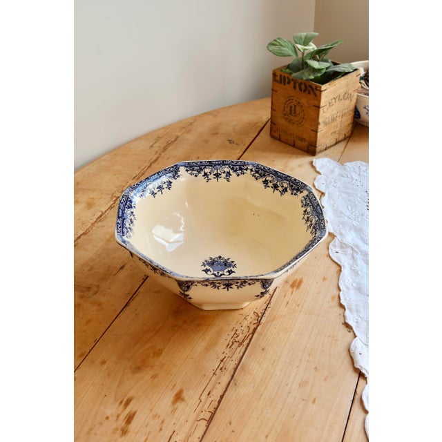 Antique 19th Century Ironstone Salad Bowl with Rouen Pattern from Longchamp For Sale - Image 11 of 11