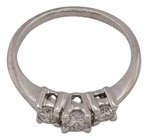 14 Karat Gold Three-Stone Diamond Engagement Anniversary Bridal Ring 0.75 TDW, Size 6.25