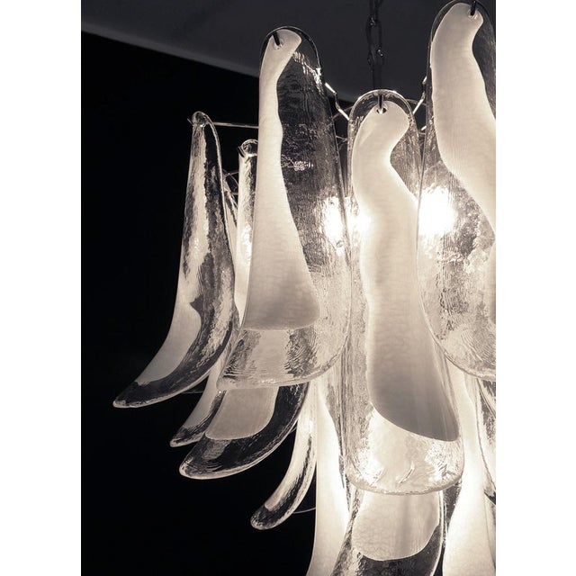 Vintage Italian Murano Chandelier 26 Glass Petals, 1990s For Sale - Image 10 of 12