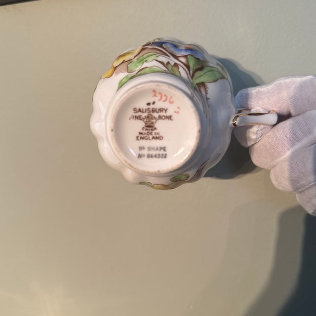 Mid 20th Century Salisbury "Pansy" Fine Bone China Teacup & Saucer Set For Sale - Image 5 of 7
