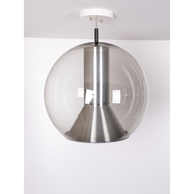 Dutch Globe Pendants by Franck Ligtelijn for Raak Amsterdam, 1960s, Set of 2 For Sale - Image 4 of 12