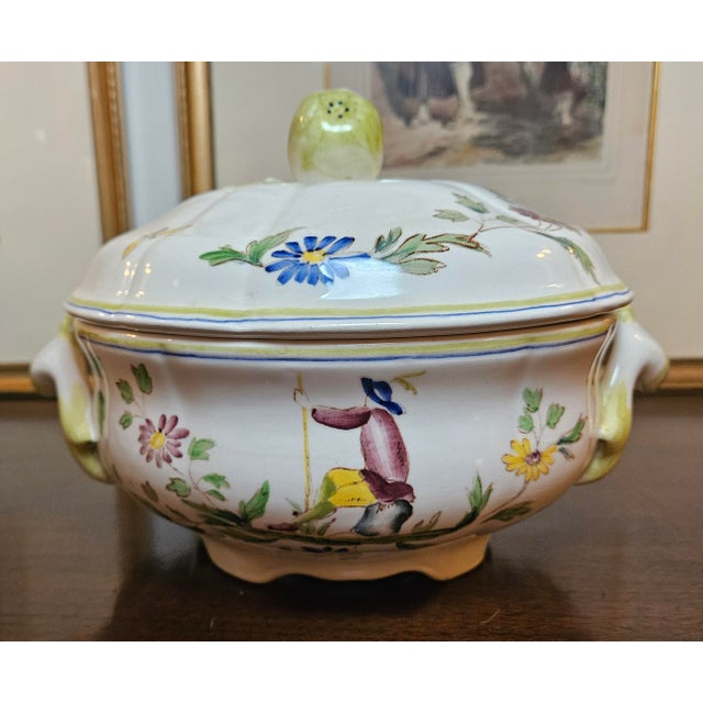 1970s French Hand Painted French Longchamp Moustiers Faience Casseroles - a Pair For Sale - Image 10 of 18