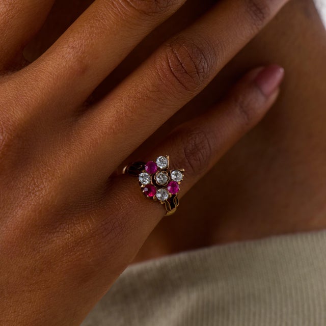 Early 20th Century Early 20th Century Victorian Ruby Diamond 14k Rose Gold Horseshoe Ring, Size 4.75 For Sale - Image 5 of 6