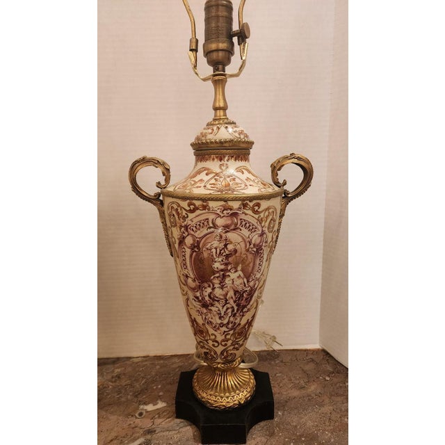 Traditional Pair of Early 20th Century Royal Vienna Style Lamps With Broznze Mounts For Sale - Image 3 of 10