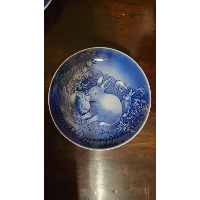 Bing & Grondahl Vintage Bing & Grondahl Plates Set - 7 Piece Set For Sale - Image 4 of 12