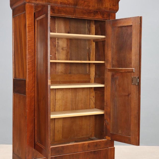 French Charles X Wardrobe in Walnut For Sale - Image 4 of 12