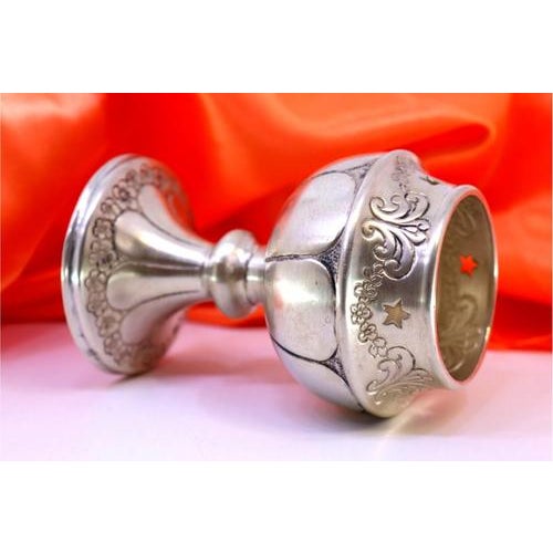 Silver Candlestick with Gummed Engraving For Sale - Image 4 of 8