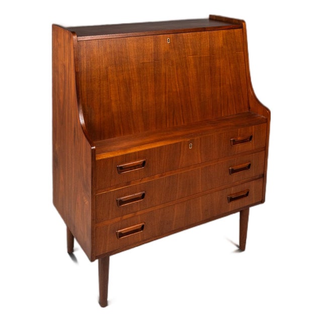 Rare Danish Mid-Century Modern Drop Down Secretary Desk in Walnut by Maurice Villency, Denmark, C. 1960s For Sale