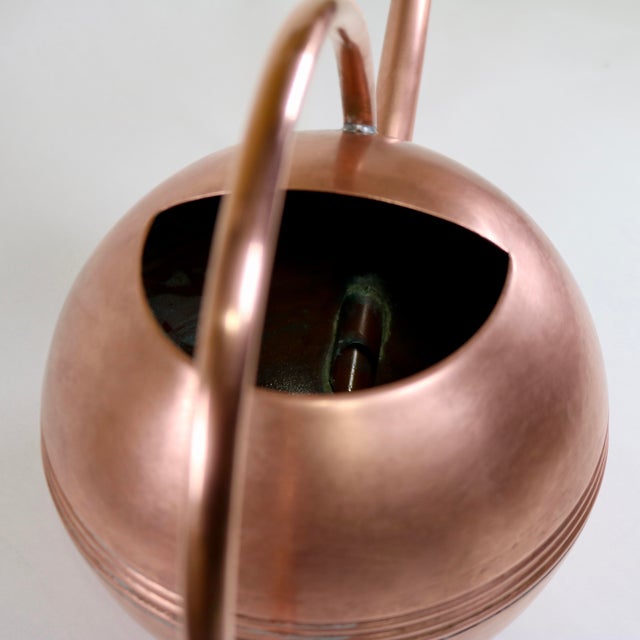 1980s Vintage Round Long Spout Copper Watering Can by Smith and Hawken For Sale - Image 5 of 14