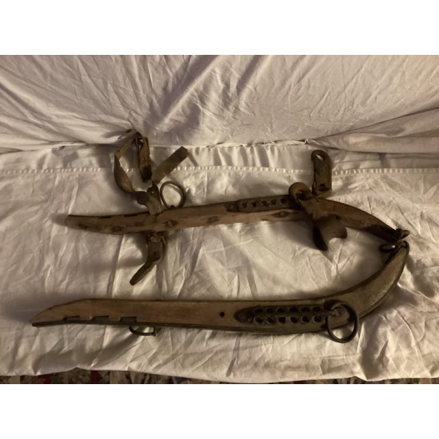 Step back into the 1800s with this beautifully aged pair of primitive woodenHames, complete with their original hardware...