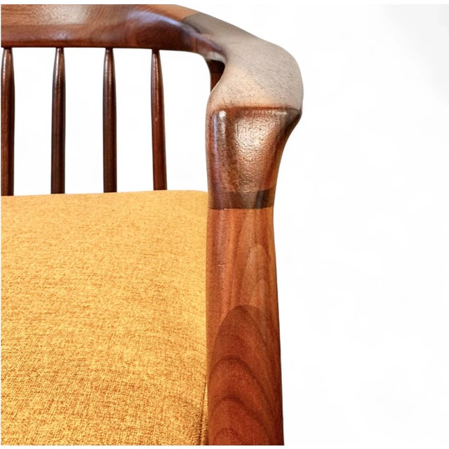 Gold Milo Baughman Mid-Century Walnut Lounge Chairs – Pair For Sale - Image 8 of 9